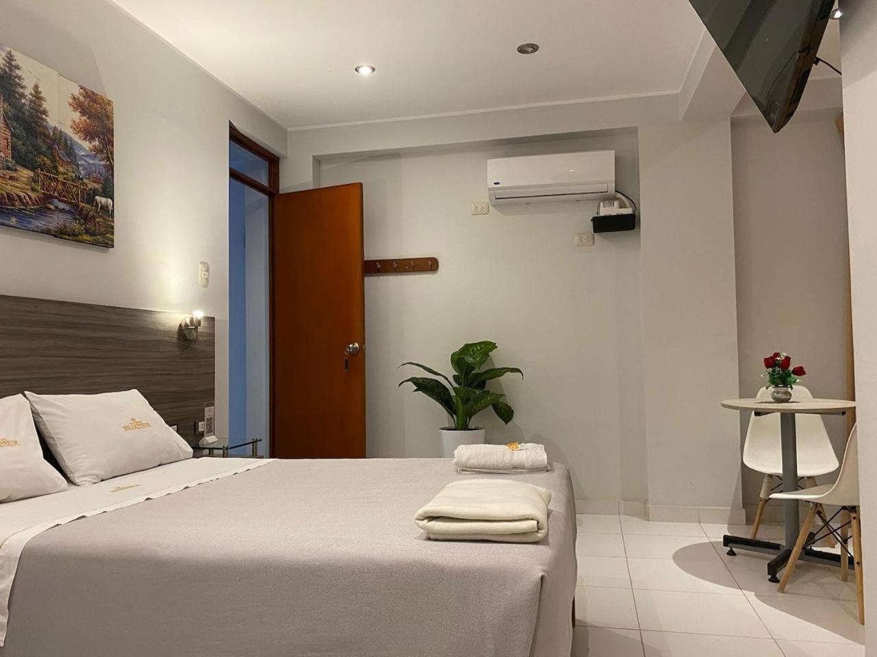Millennium Hotel Corporative San Vicente de Cañete Dış mekan fotoğraf